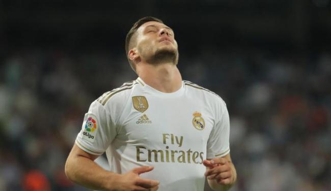 面对对手高 面对对手高